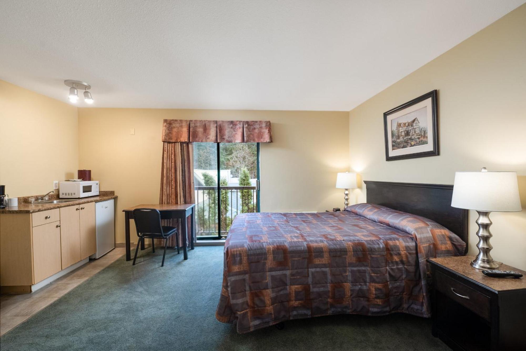 Canadian Inn Surrey Dış mekan fotoğraf