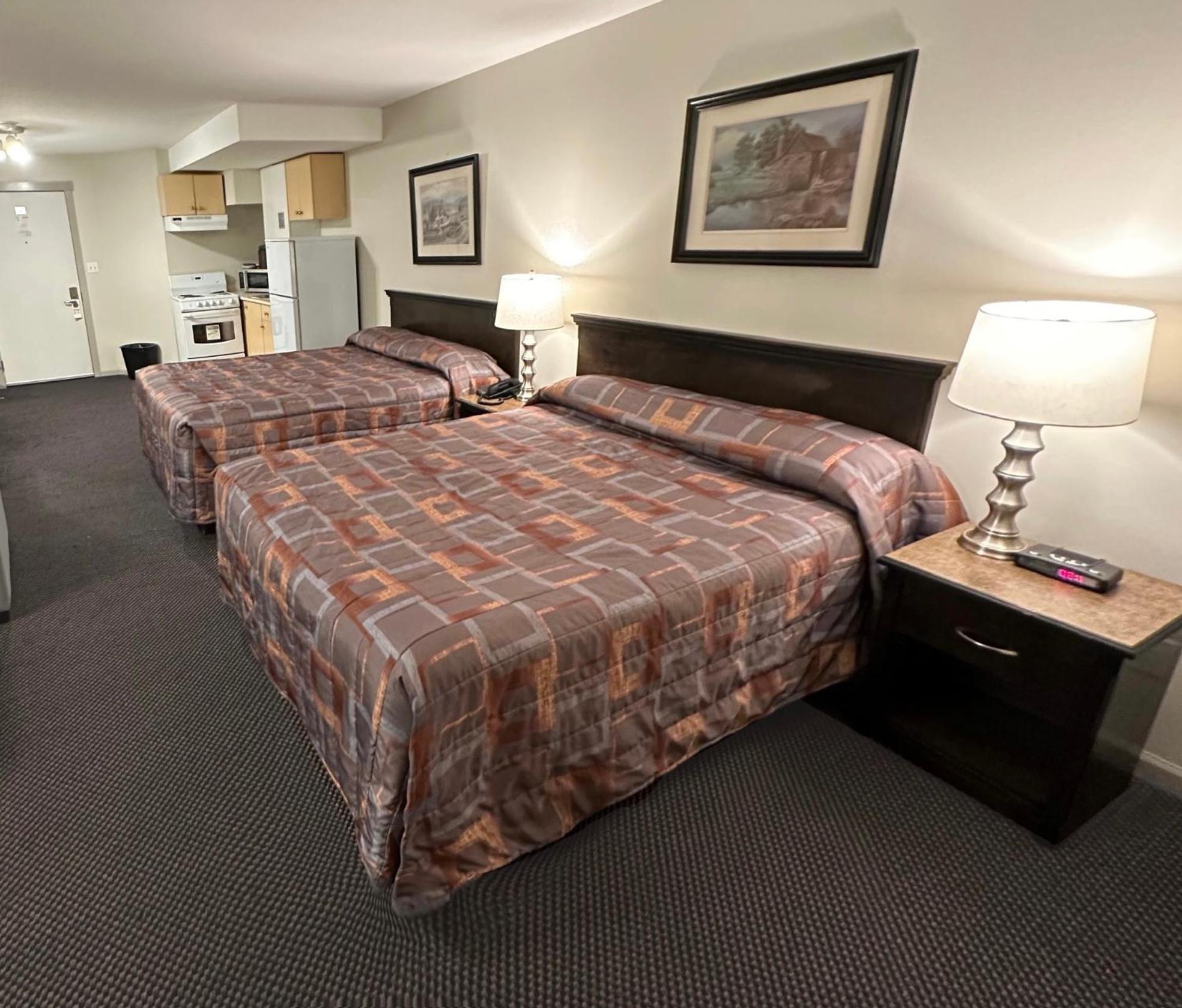 Canadian Inn Surrey Dış mekan fotoğraf