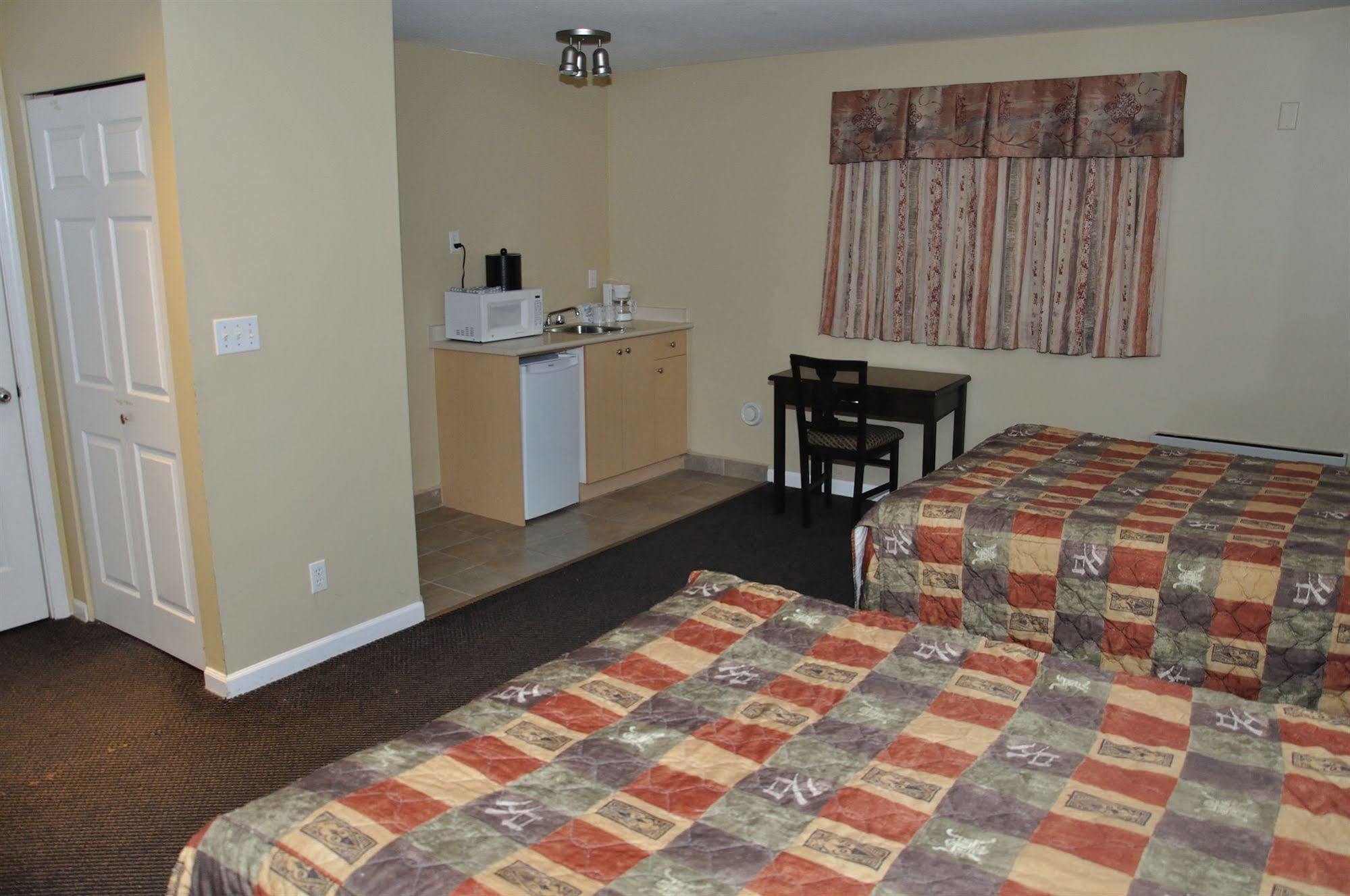 Canadian Inn Surrey Dış mekan fotoğraf